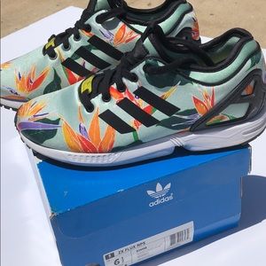 NWOT ZX FLUX NPS birds of paradise floral pattern